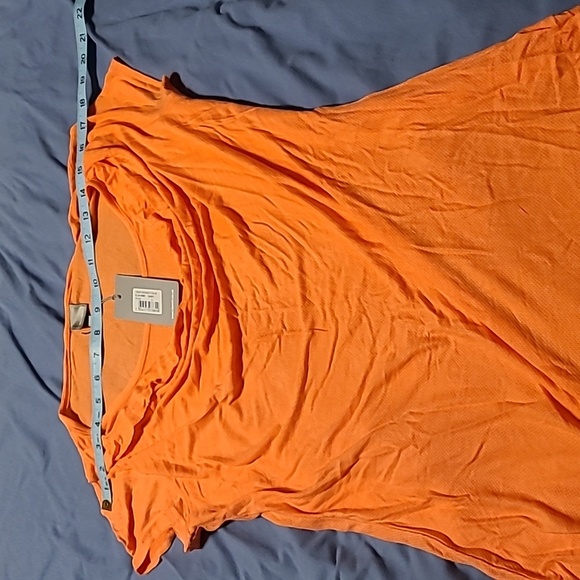 Bench Women's small Scoop neck ruched sides NWT Peach dress - Picture 5 of 9